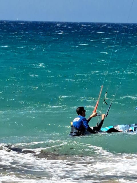 2-Hour Kitesurfing Course - Instruction and Certification