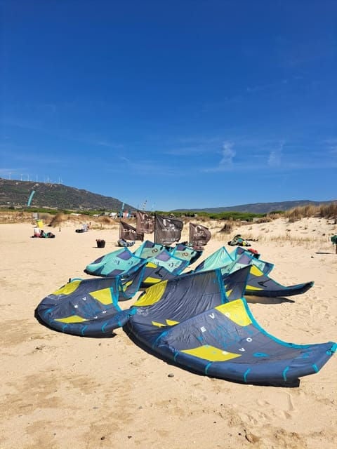 2-Hour Kitesurfing Course - Day 1: Kitesurfing Intro Class