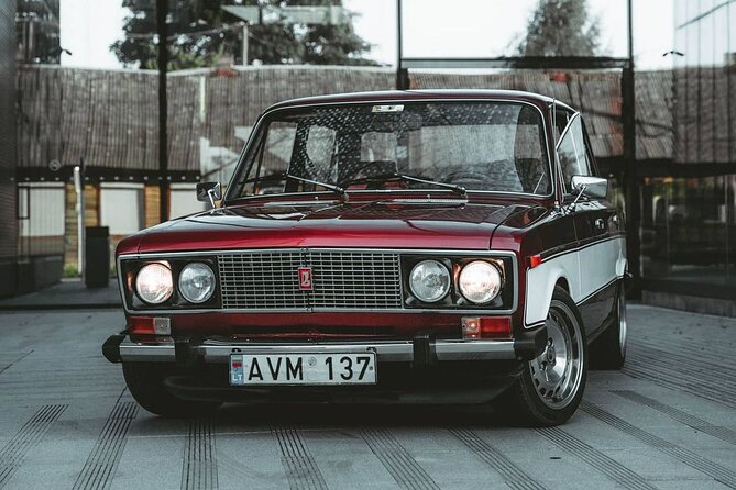2-Hour London Private Guided Tour via Classic Low Rider Lada - Pickup Options
