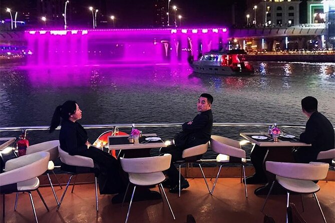 2-Hour Luxury Cruise Dinner in Dubai - What To Expect
