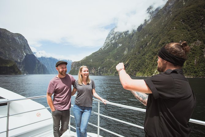 2 Hour Milford Sound Cruise - Crew, Comfort, and Recommendations
