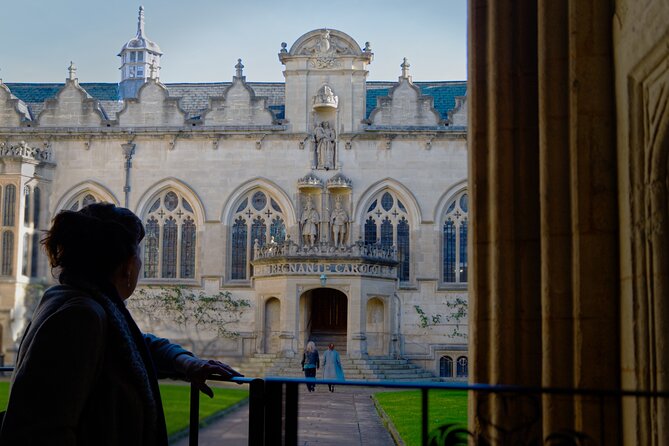 2 Hour Oxford Historical Walking Tour - Group Size and Safety