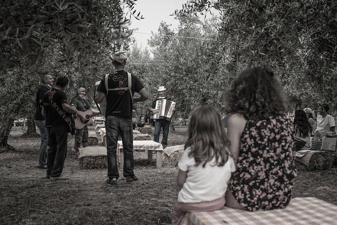 2-Hour Picnic at the Chiar Di Luna in Santa Maria Imbaro - Cancellation Policy