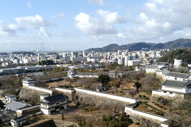2 Hour Private History and Culture Walking Tour in Himeji Castle - Meeting and Pickup