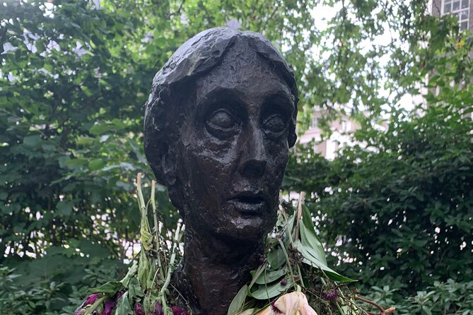2-Hour Private LGBTQ History Tour of London With a Licensed Guide - Questions and Assistance