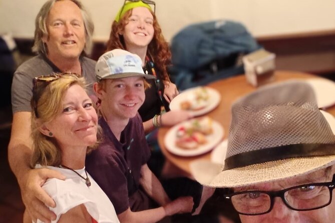 2-Hour Private Tour in French in the Historic Center of Barcelona - Benefits of a Private Tour in French