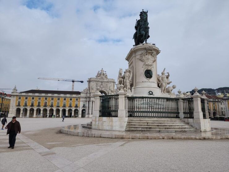 2-Hour Private Tour of Lisbon - Tour Pricing and Duration