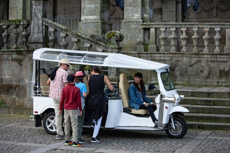 2 Hour Private Tuktuk Tour in Porto to Monastery and Cellars - Good To Know