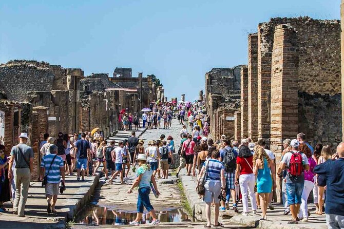 2 Hour Private Walking Tour With Certified Guide in Pompeii - Pricing