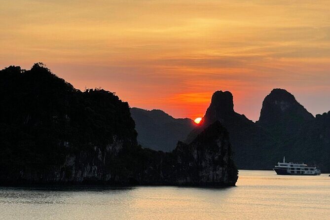 2-Hour Scenic Halong Bay Journey by Luxury Private Yacht - Who Might Want to Consider Alternatives?