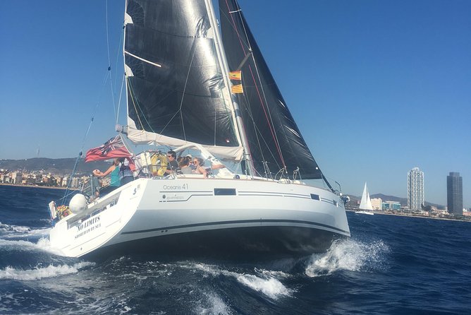 2-Hour Small Group Cruise From Barcelona - Traveler Experiences