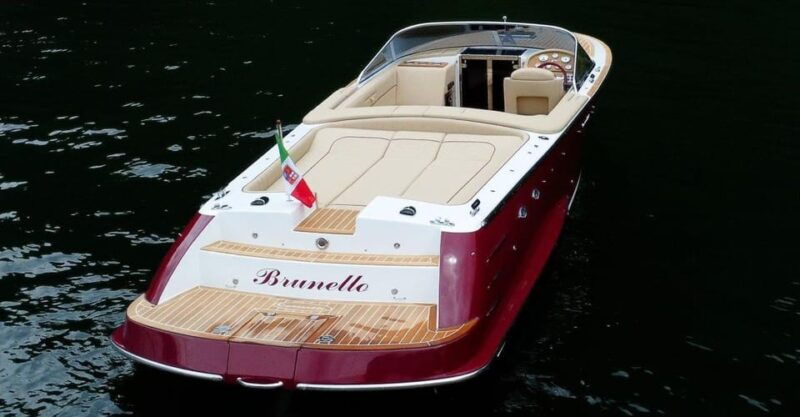 2 hour tour: Luxury motorboat for tours on Lake Como - A Closer Look at the 2-Hour Luxury Boat Tour on Lake Como