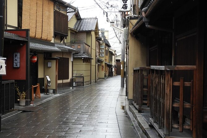 2 Hour Walking Historic Gion Tour in Kyoto Geisha Spotting Area - Directions to Gion Geisha Spotting Area