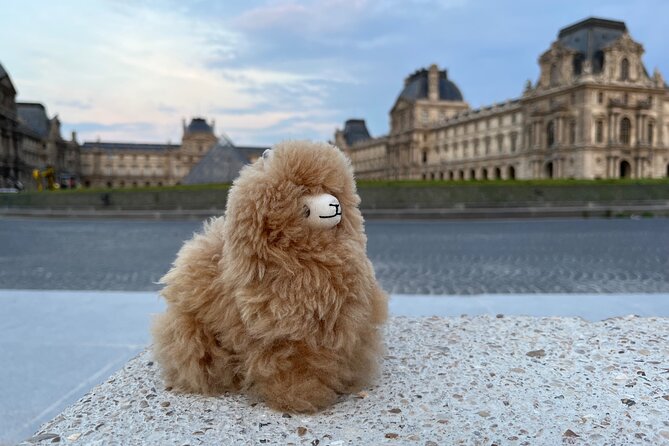 2-Hour Walking Tour Around Paris - Itinerary Overview