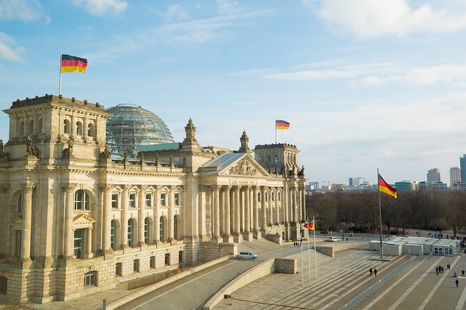 2 Hour Walking Tour in Berlin - Inclusions