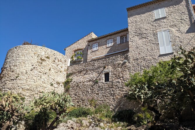 2 Hour Walking Tour in the Old Town of Antibes - Start Time