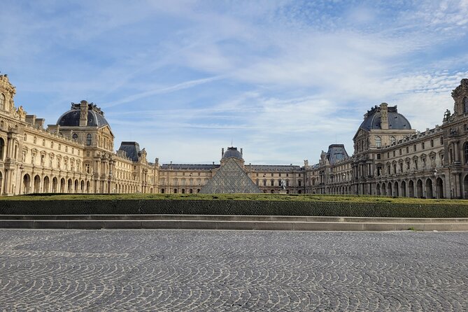 2-Hour Walking Tour of the Historic Center of Paris - Good To Know