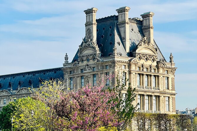 2-Hour Walking Tour of the Historic Center of Paris - Reservation and Cancellation Policy