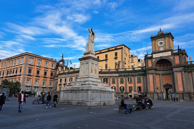 2 Hours and a Half Guided Tour in the Historic Center of Naples - The Sum Up