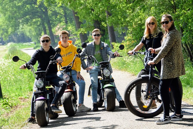 2 Hours E Chopper Rental in Beuningen - Weather Policy