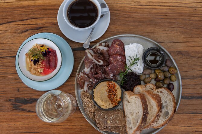 2 Hours Farming Activity in Mornington-Flinders With Lunch - The Sum Up