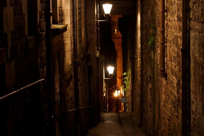 2 Hours Ghost Tour - English Tour Guide - Overview and Tour Details