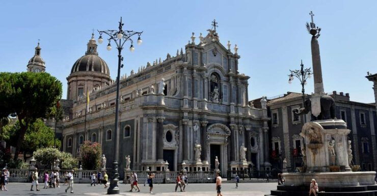2 Hours Guided Tour of Catania - Tour Highlights