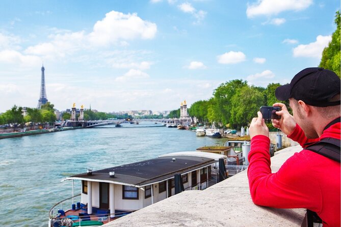 2-Hours Guided Walking Tour and River Cruise in Paris - Meeting and Pickup