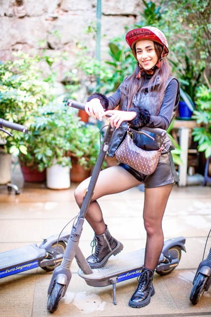 2 Hours Historic Adventure E-scooter Tour - Itinerary Highlights