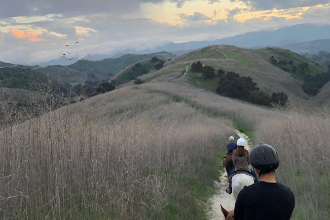 2 Hours Horseback Riding Adventure in Agoura Hills - Overview and Experience