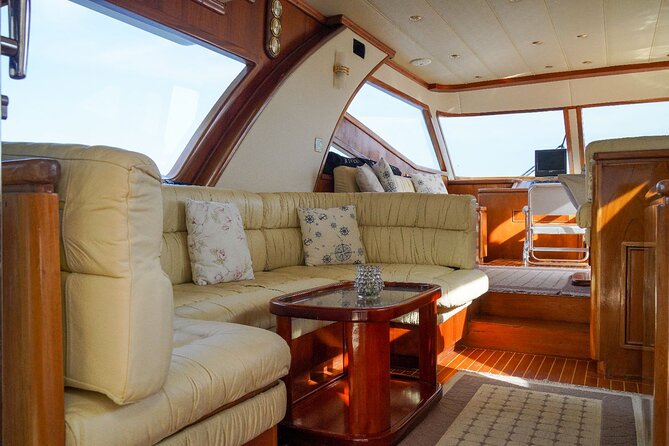 2-Hours Luxury Private Yacht Cruise on Bosphorus Istanbul - The Sum Up