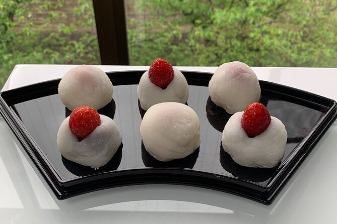2 Hours Mochi Making & Matcha Class in Bunkyo - Participant Requirements