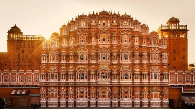 2 Hours Morning Heritage & Spiritual Walking Tour of Jaipur - Activity Description