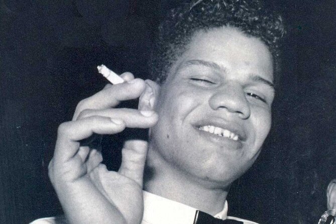 2 Hours of Paris Crime Circuit Around Montmartre - Cancellation Policy