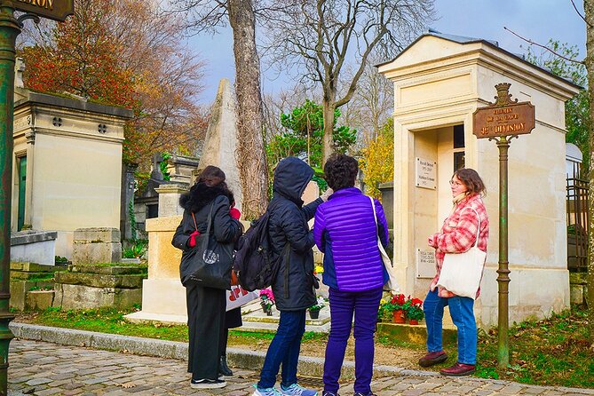 2 Hours Père Lachaise Cemetery Small Group Tour - Meeting and Pickup