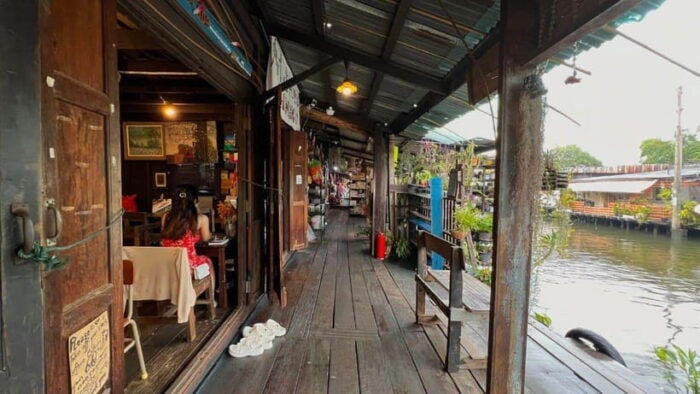 2 Hours Private Bangkok Canal Boat Tour by Long-Tail Boat - Frequently Asked Questions