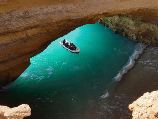 2 Hours Private Benagil Caves and Beaches Boat Tour - Language Options