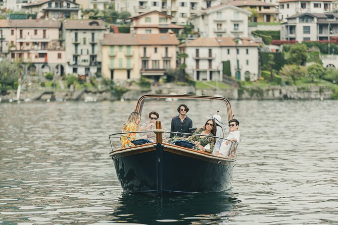 2 Hours Private Boat Tour on Lake Como Bellagio - The Sum Up