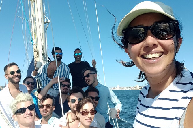 2 Hours Private Sailing in Lisbon - Group Size Limitations