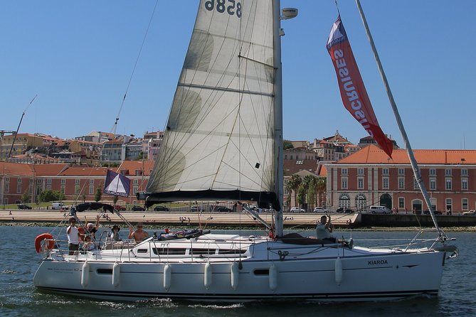 2 Hours Private Sailing Tour in Lisbon - Complimentary Snacks and Sodas