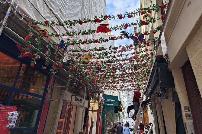 2 Hours Private Sightseeing Tour With Sweet Delights in Le Marais - Common Questions