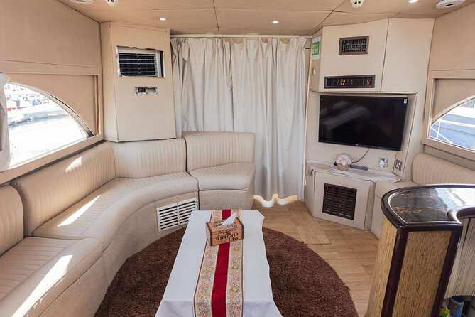 2 Hours Private Yacht Tour in Dubai Marine - Tour Details