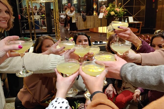 2-Hours Roaring 20s Premium Cocktail Walking Tour - Tour Highlights
