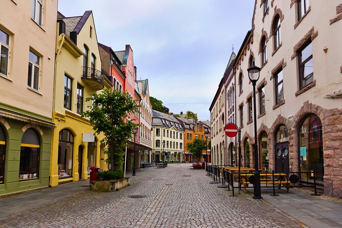2 Hours Senior's Historical Private Walking Tour of Dublin - Booking and Cancellation Policy