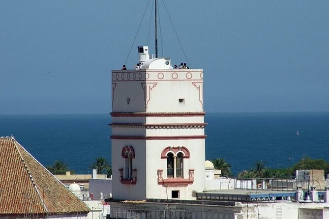 2 Hours Tour Around Cádiz: History, Anecdotes and Curiosities - Meeting Point and Tour Details