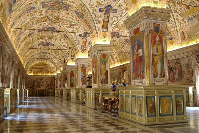 2 Hours Tour of the Vatican and Sistine Chapel With Official Guide - Meeting and Pickup