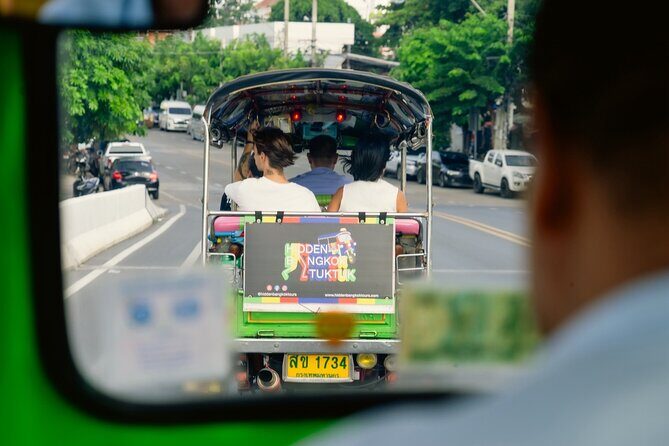 2 Hours TukTuk Adventure Bangkok Highlights - Detailed Breakdown of the Tour Itinerary