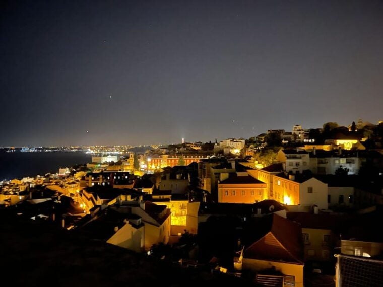 2 hours tuktuk tours in Lisbon in EnglishRussianHebrew - What’s Included and What’s Not