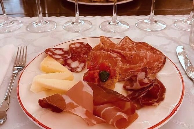 2 Hours Visit and Wine Tasting With Tastings in Val DOrcia - Inclusions