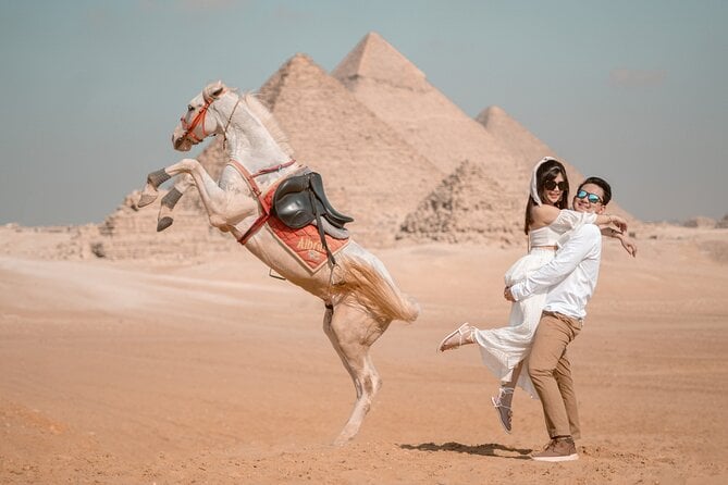 2 Hrs Unique Photo Session (Photoshoot) at the Pyramids of Giza - Booking and Availability